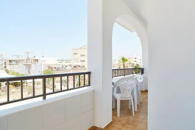 Apart Daire, Balkon (Triple)