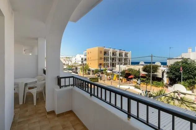 Apart Daire, Balkon (Triple)