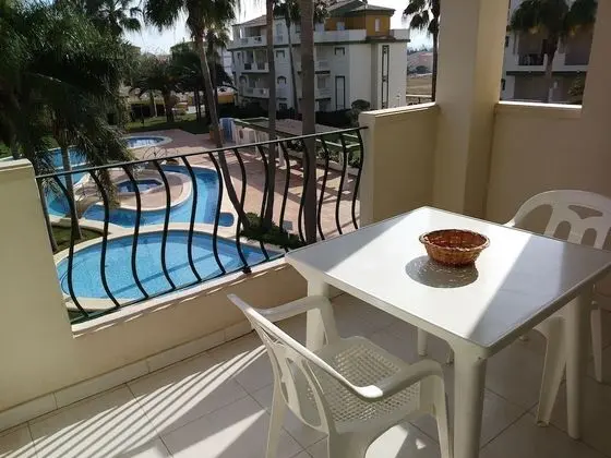 Standard Apart Daire, 2 Yatak Odası, Havuz Manzaralı, Plaj Kenarı
