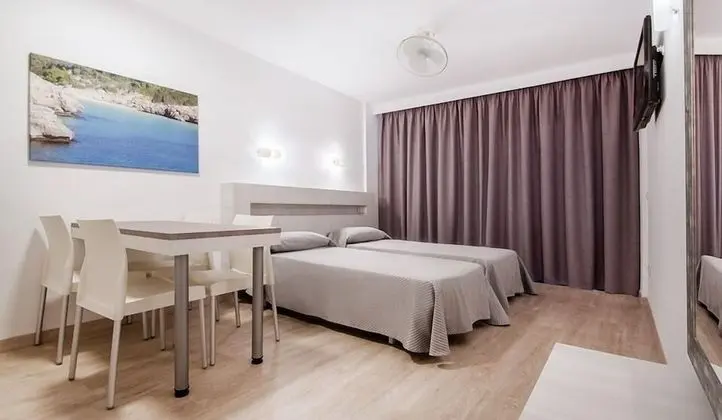 Stüdyo, Teras