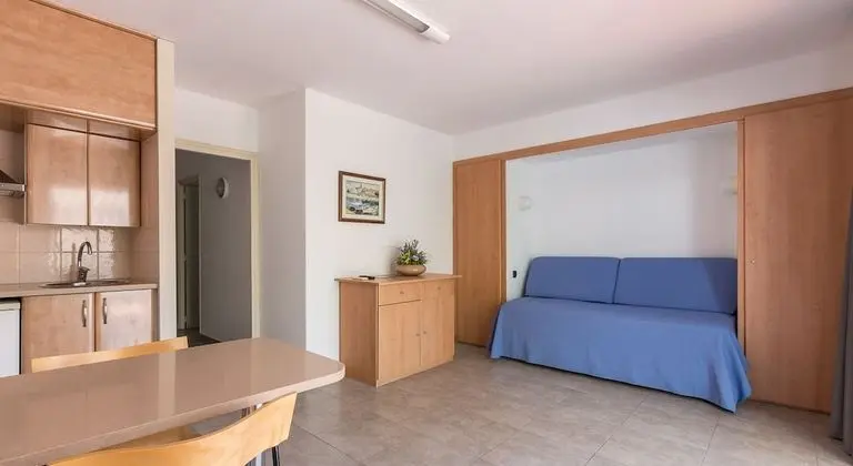 Standard Apart Daire (2 Adults + 1 Child)