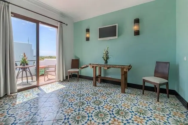 Standard Apart Daire (sin cocina, vistas a la playa)