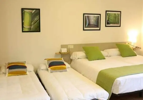 Stüdyo (cuádruple)