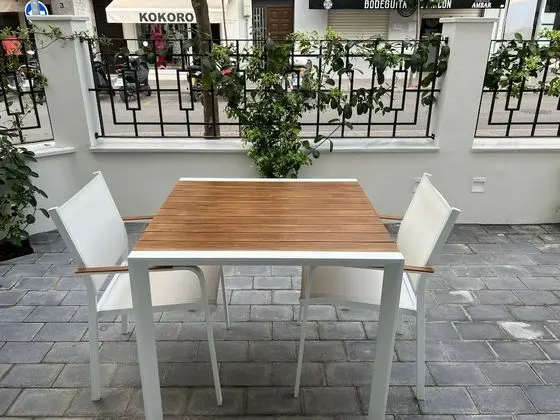 Standard Stüdyo, Engellilere Uygun, Teras