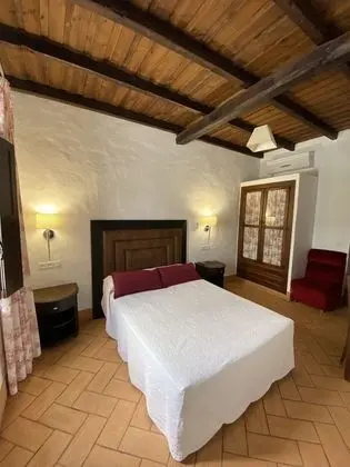 Basic Tek Büyük Yataklı Oda