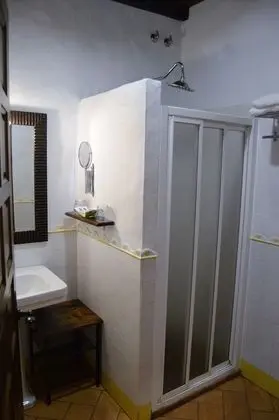 Basic Tek Büyük Yataklı Oda