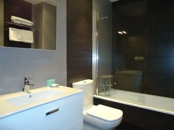 Apart Daire, 2 Yatak Odası, Balkon