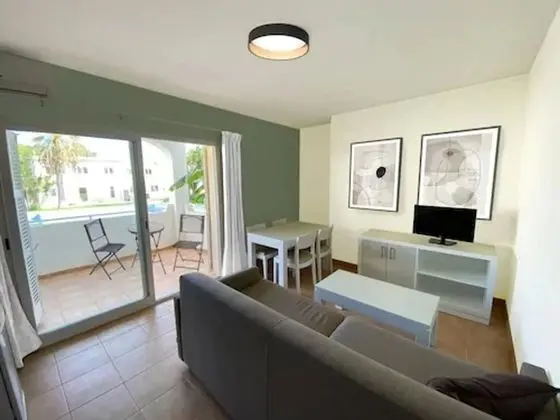 Deluxe Apart Daire, Balkon, Havuz Manzaralı