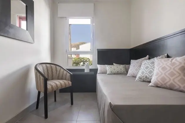 Standard Apart Daire, 3 Yatak Odası, Teras, Havuz Kenarı