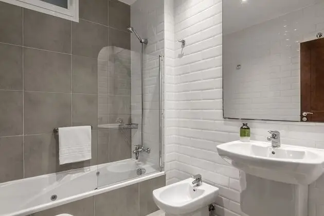 Standard Apart Daire, 3 Yatak Odası, Teras, Havuz Kenarı