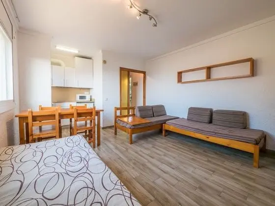 Economy Apart Daire, Balkon