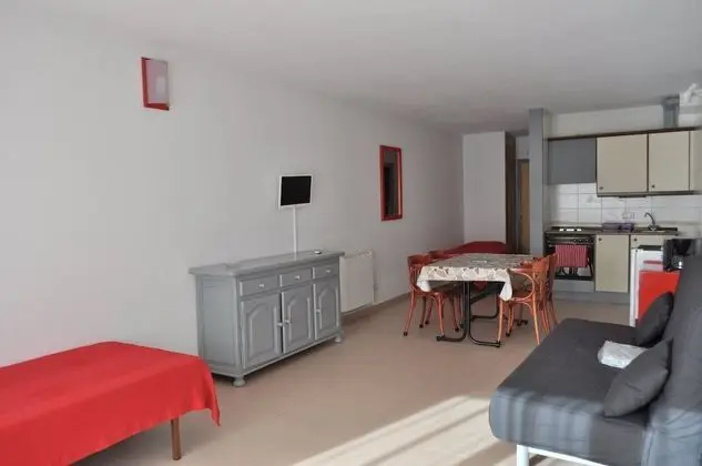 Stüdyo, Sigara İçilmez