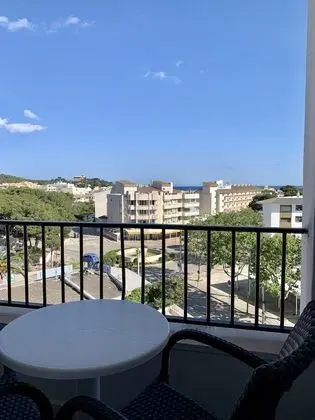 Deluxe Stüdyo, Balkon