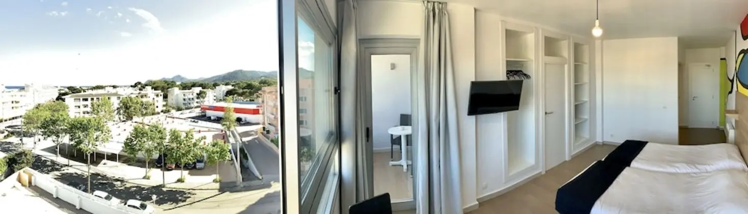 Deluxe Stüdyo, Balkon