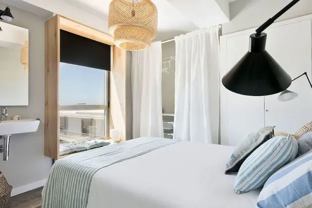 Romantic Çatı Katı (Loft), 1 Büyük (Queen) Boy Yatak, Deniz Manzaralı, Denize Sıfır