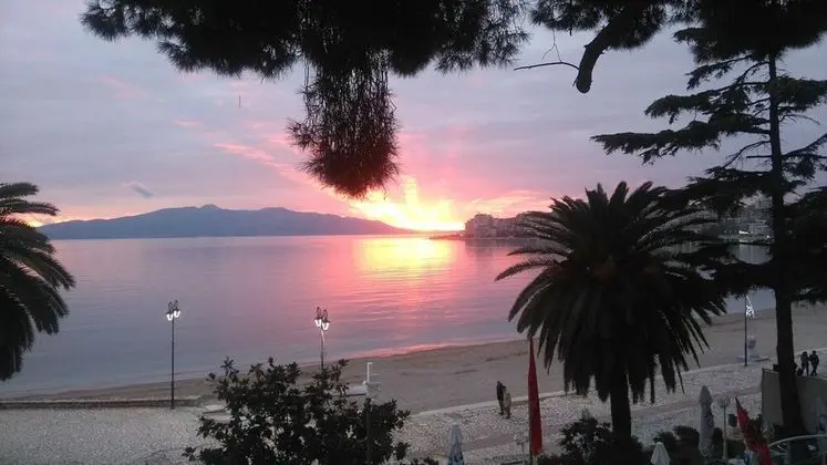 Apart Daire, Balkon