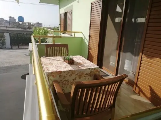 Stüdyo, Balkon