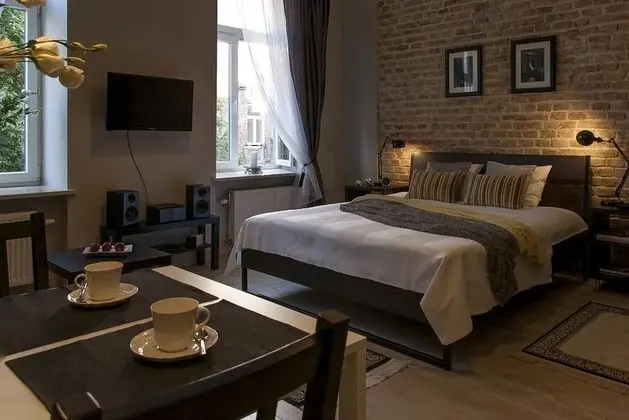 Apart Daire, 1 Büyük (Queen) Boy Yatak