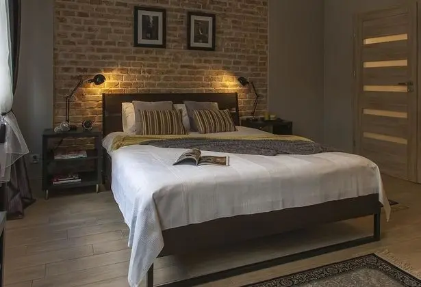 Apart Daire, 1 Büyük (Queen) Boy Yatak