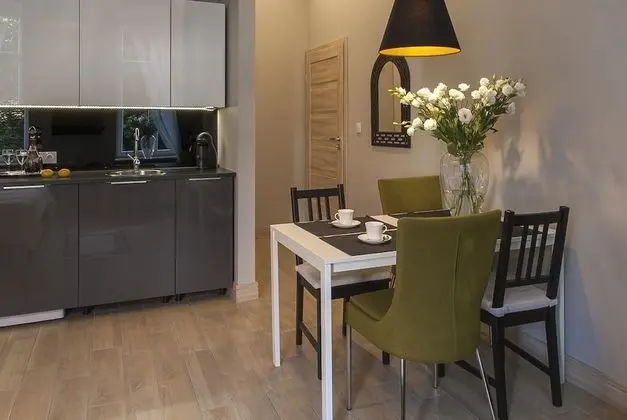 Apart Daire, 1 Büyük (Queen) Boy Yatak