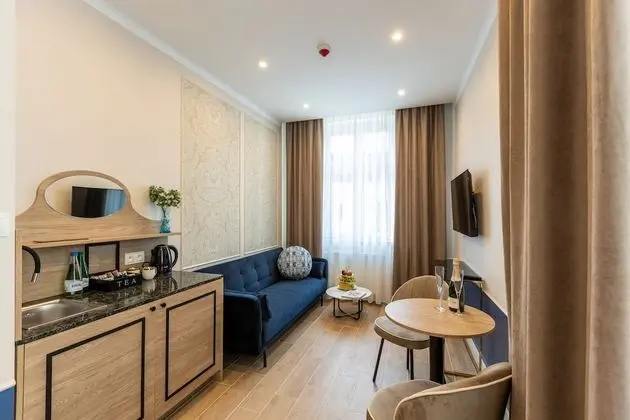 Deluxe Üç Kişilik Oda