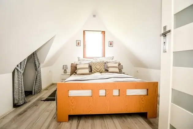 2-level Deluxe Apartment (1)