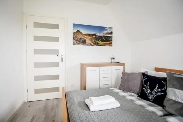 2-level Deluxe Apartment (1)