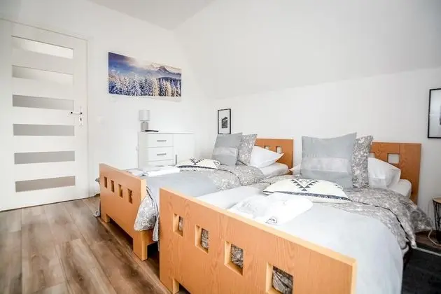 2-level Deluxe Apartment (1)