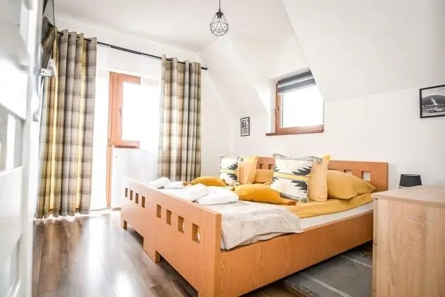 2-level Deluxe Apartment (1)