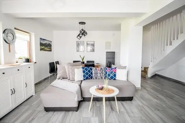 2-level Deluxe Apartment (1)