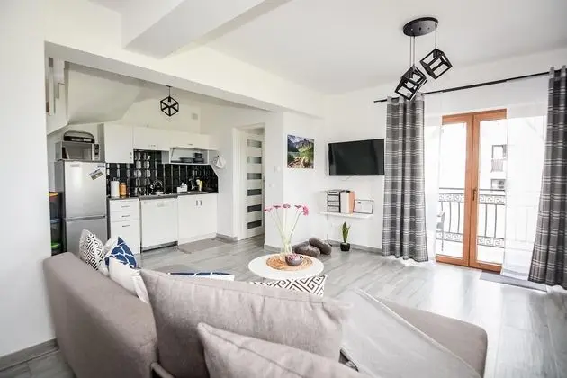 2-level Deluxe Apartment (1)