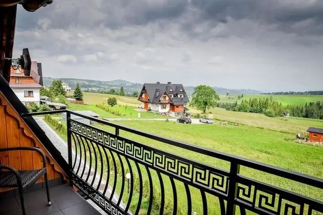 2-level Deluxe Apartment (1)