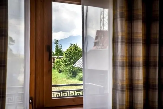 2-level Deluxe Apartment (1)