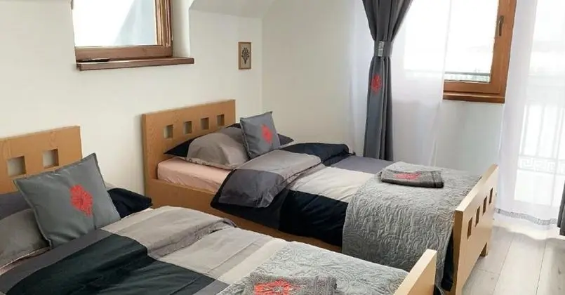 2-level Deluxe Apartment (1)