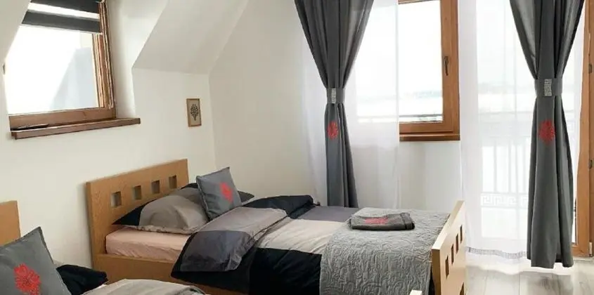 2-level Deluxe Apartment (1)