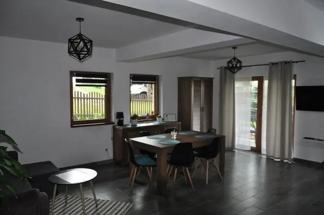 2-level Deluxe Apartment (1)