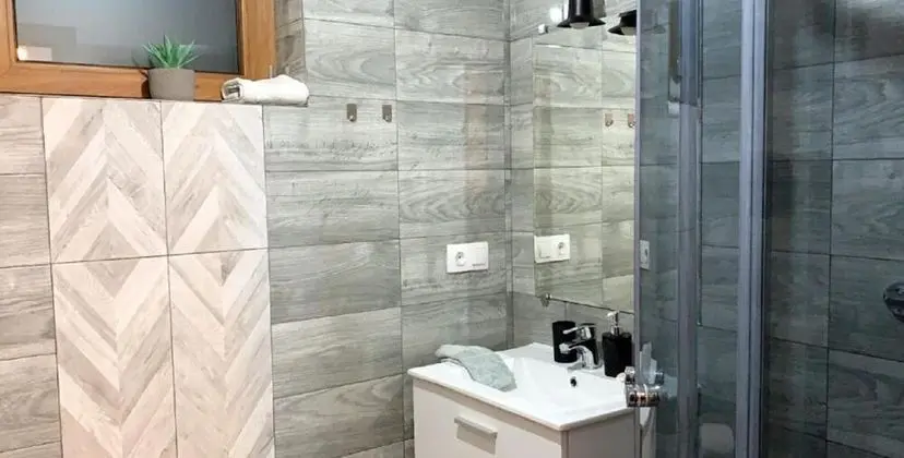 2-level Deluxe Apartment (1)