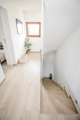 2-level Deluxe Apartment (2)