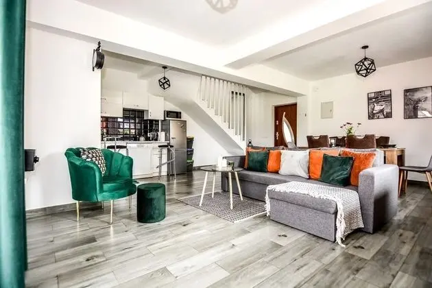 2-level Deluxe Apartment (2)