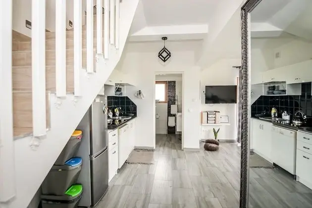 2-level Deluxe Apartment (2)