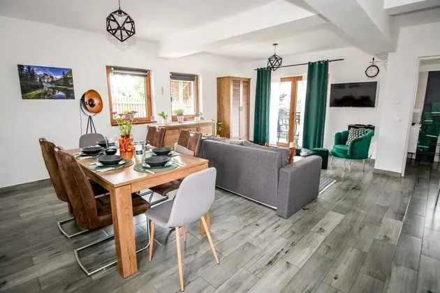 2-level Deluxe Apartment (2)