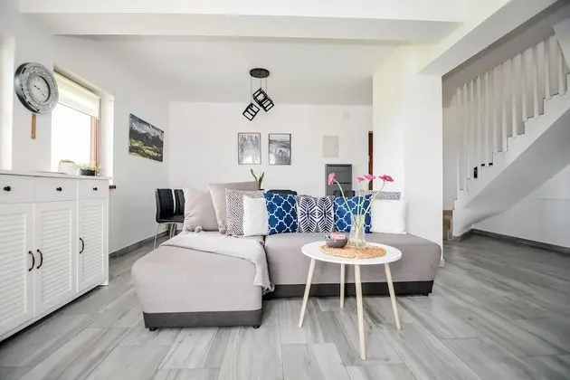 2-level Deluxe Apartment (2)