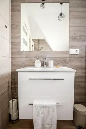 2-level Deluxe Apartment (2)