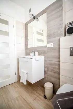 2-level Deluxe Apartment (2)