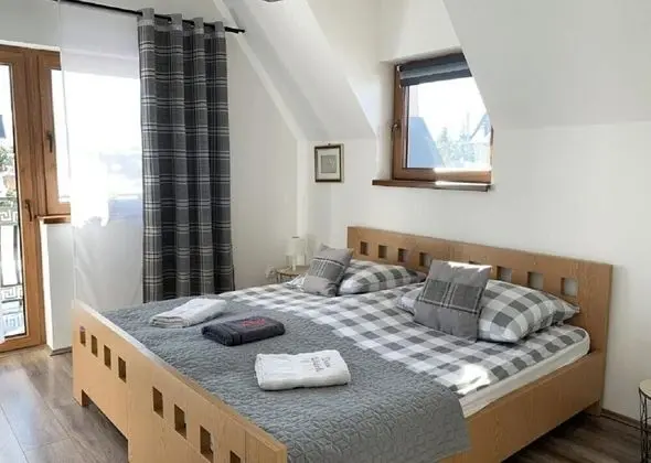 2-level Deluxe Apartment (2)