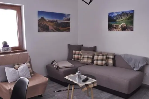 2-level Deluxe Apartment (2)