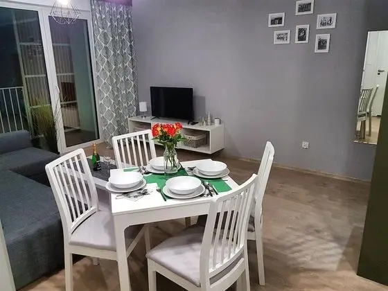 Apart Daire, Birden Çok Yatak, Sigara İçilmez (Oliwkowy  Gaj)