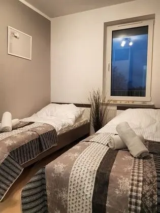 Apart Daire, Birden Çok Yatak, Sigara İçilmez (Oliwkowy  Gaj)