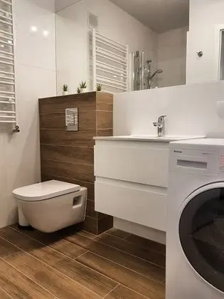 Apart Daire, Birden Çok Yatak, Sigara İçilmez (Oliwkowy  Gaj)