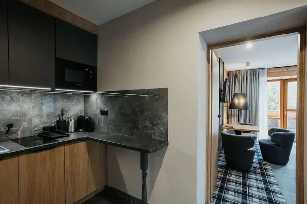 Deluxe Apart Daire, 2 Yatak Odası, Küçük Mutfak, Dağ Manzaralı